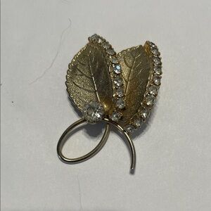 Cassiespells Vintage Gold Leaf Brooch with Crystals
